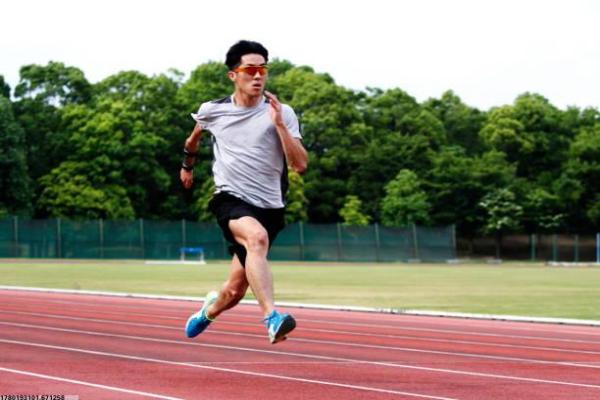会展中心体育馆游泳培训费用详解(图1)